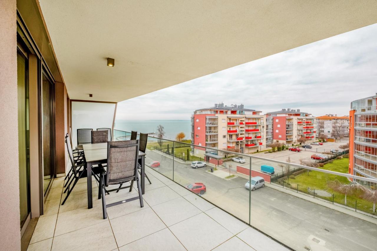 Myflat Coral 61 Luxury Apartment Siófok Exterior foto